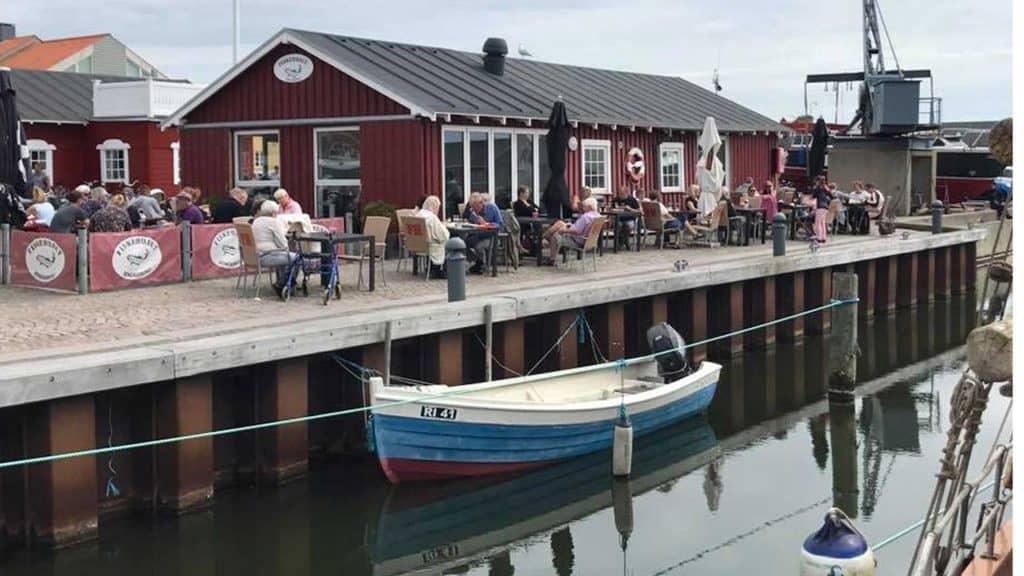Fiskehandler udvider med opkøb