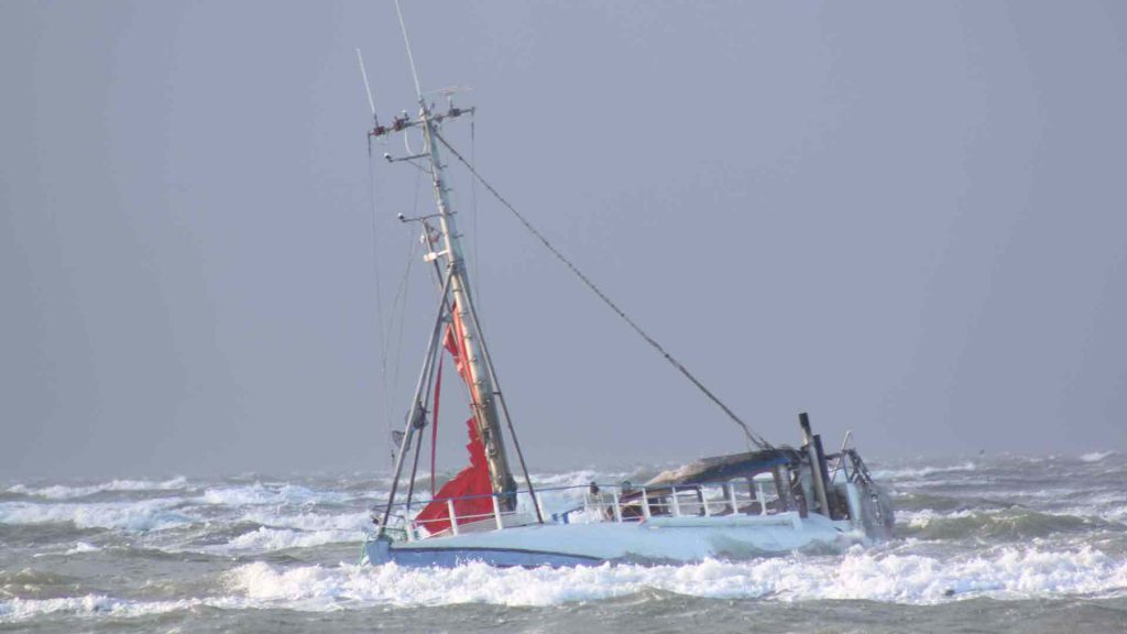 Fanø Kommune kræver Hvide Sande kutter fjernet
