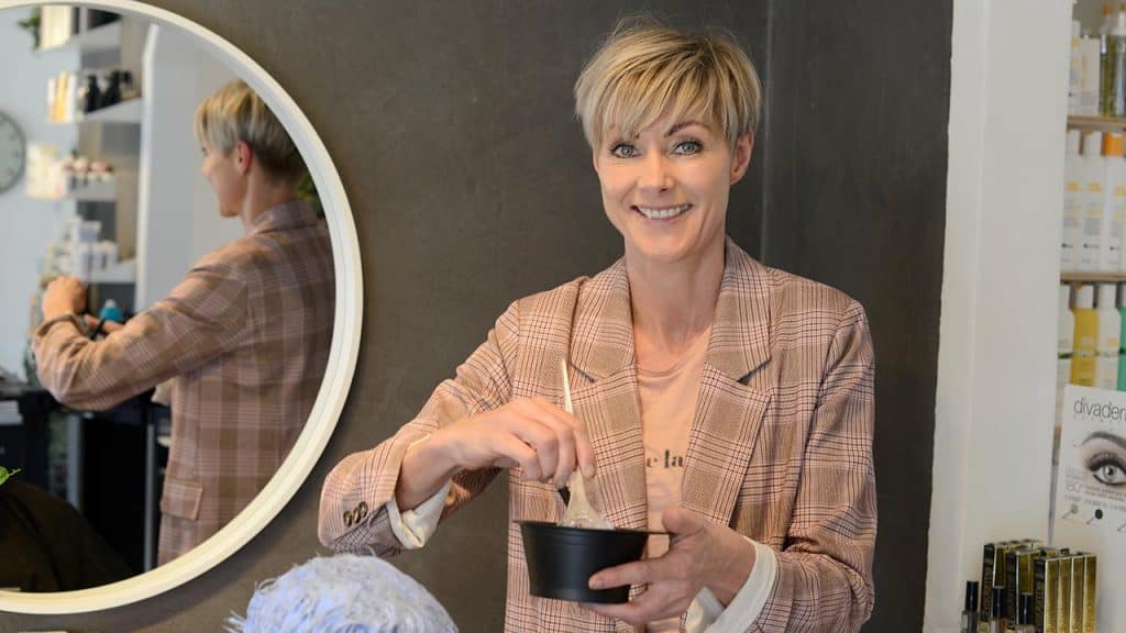 Frisørsalonen AnyWhoHair flytter til sommer