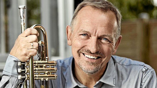 Trompetisten Per Nielsen kommer til Hvide Sande