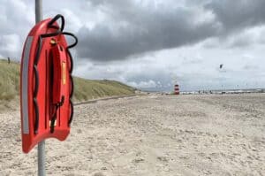 Nyt redningsudstyr testes på Hvide Sande Strand. Vil du være med?