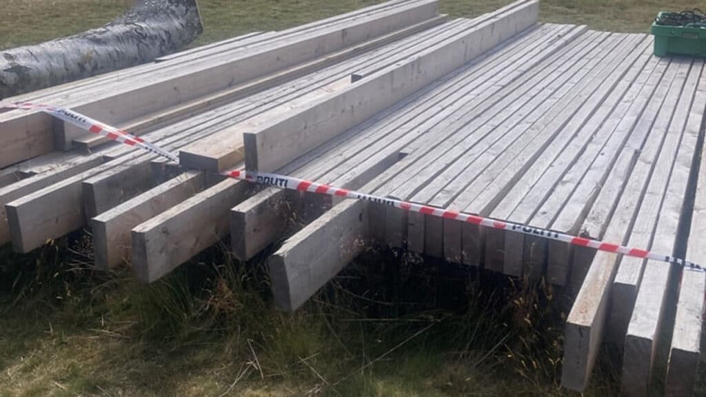 Salg af strandingsgods på Klitten foto: Midt- og Vestjyllands politi