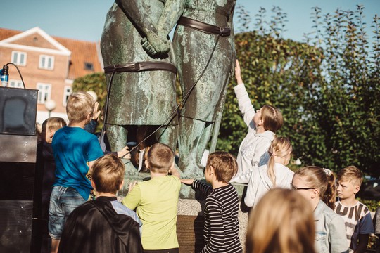 SNAK med skulpturerne i Ringkøbing-Skjern Kommune pressefoto: Søren Mølstrøm