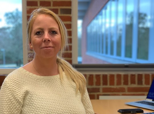 Kommunens borgerrådgiver får stadigt flere henvendelser fra borgerne – og det er positivt foto: NR
