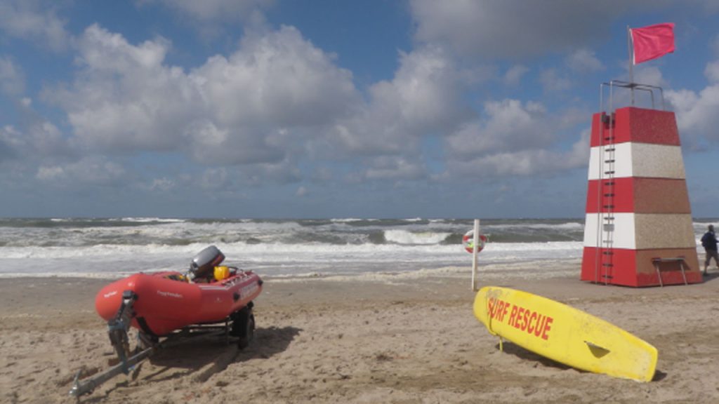 Onsdag den 21. august 2024 var den sidste dag livredderne fra TrygFonden Kystlivredning var i tårnene på de vestjyske strande og sidste gang for i år på de danske strande. foto: wikip