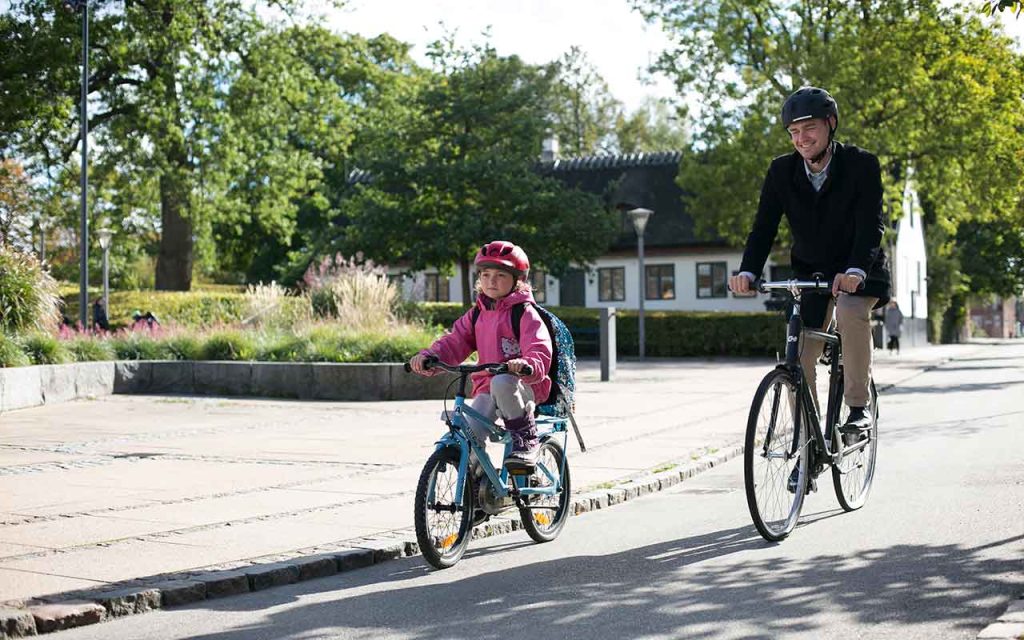 Pas på skolebørnene i trafikken