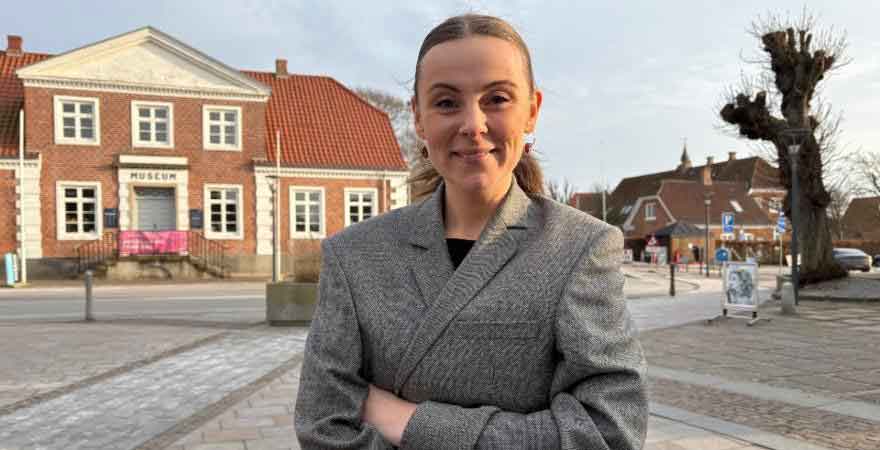 ’Flyt mod vest’, ’her er masser af plads, jobs, og hvad du ellers kunne have brug for’, er nogle af de fraser, man som potentiel tilflytter får at vide, når man nærmer sig Ringkøbing-Skjern Kommune. Det skyldes, at kommunen mangler arbejdskraft. Faktisk så vil der mangle 4.100 arbejdsdygtige mennesker i kommunen i 2040, hvis udviklingen forsætter som nu. foto RKSK