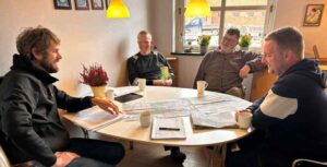 Arbejdsmøde ved spisebordet - rksk
