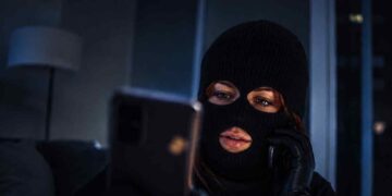 Digital svindel har ramt tæt på dagligdagen for mange lokale borgere. Svindlere udgiver sig lige nu for at være fra ATP eller Udbetaling Danmark for at fiske efter kontooplysninger og MitID. arkivfoto